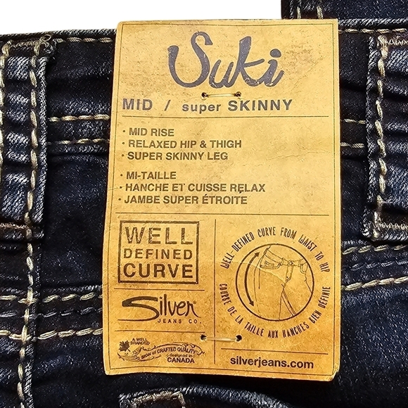 SILVER Suki Super Stretch Mid Rise Relaxed Hip & Thigh Skinny Leg Dark Wash Jean - Picture 7 of 16